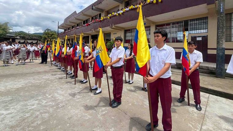 Sistema educativo en Ecuador: nuevas asignaturas podría incorporarse de forma obligatoria