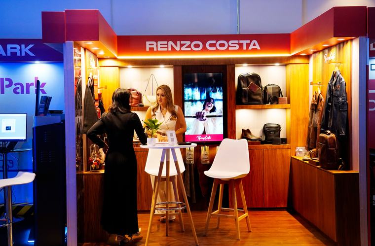 Renzo Costa, marca peruana de artículos de cuero, prepara su llegada a Ecuador