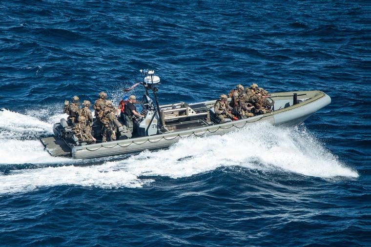 “Nos apuntaron y pusieron capuchas”: pescadores narran interceptación de militares de EE.UU.