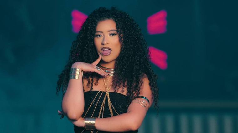 AIMEE presenta DIVA, una canción sobre resiliencia y empoderamiento femenino