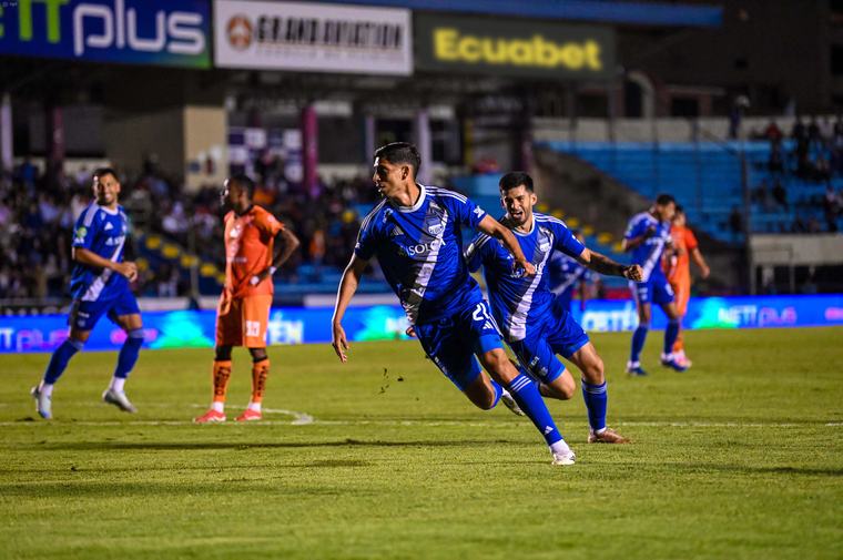 Emelec analiza convertirse en Sociedad Anónima Deportiva como alternativa para superar su crisis financiera