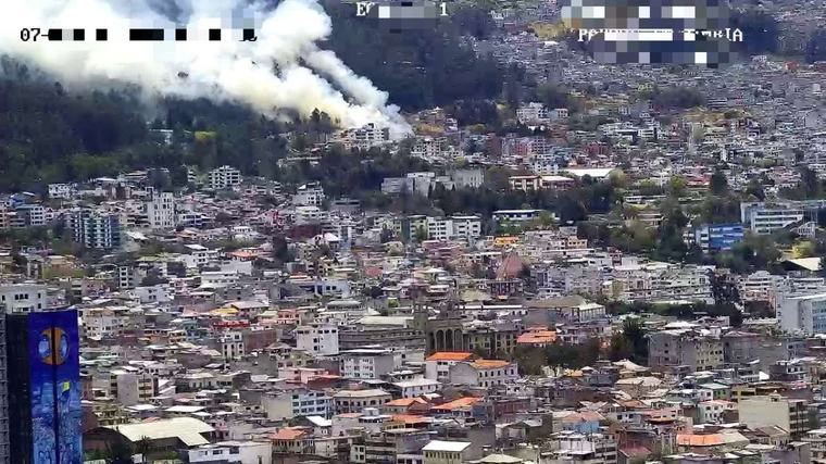 Quito enfrenta un nuevo incendio forestal este 7 de septiembre en La Gasca