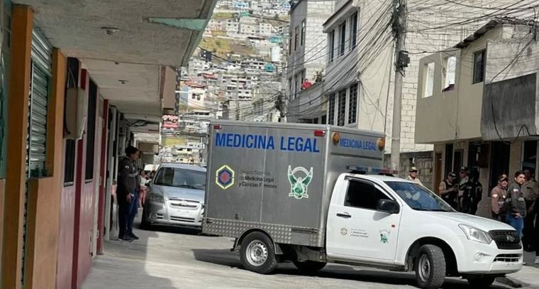 Lo que se sabe del sargento de Policía que habría matado a su esposa y luego se quitó la vida en Quitumbe