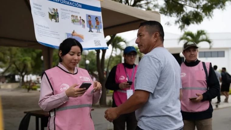 Miembros de mesa en Ecuador 2026: ¿cuándo empieza la capacitación y qué pasa si no asiste?