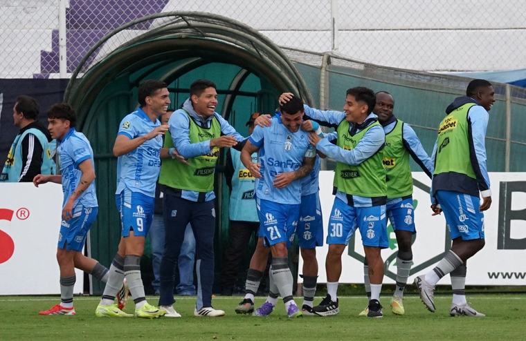 Macará derrota 4-3 a Manta en un partidazo y sigue en la pelea por los primeros lugares de Liga Ecuabet