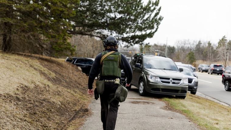 Tres personas mueren y seis resultan heridas en un tiroteo en Mineápolis, Estados Unidos