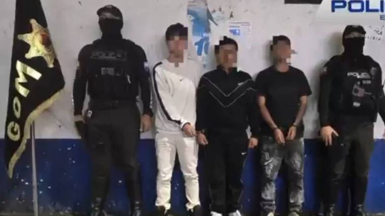 GOM aprehende a tres personas con cocaína y marihuana durante operativo en Santo Domingo