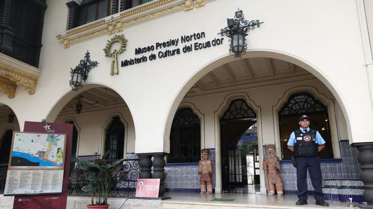 Museos y carnicería política