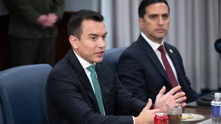 "Hay criminales que no quiere caer solos", dice Daniel Noboa tras la deportación de José Serrano a Ecuador