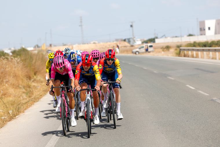 Etapa 12 de la Vuelta a España 2026: Richard Carapaz enfrenta la dura llegada a Calar Alto, perfil, horario y dónde ver