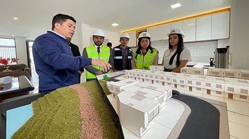 Inspeccionan proyecto habitacional San Isidro DeLuxe en Loja