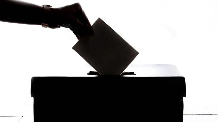 Pensamiento Moyo: democracia, libre mercado y la crisis del crecimiento económico