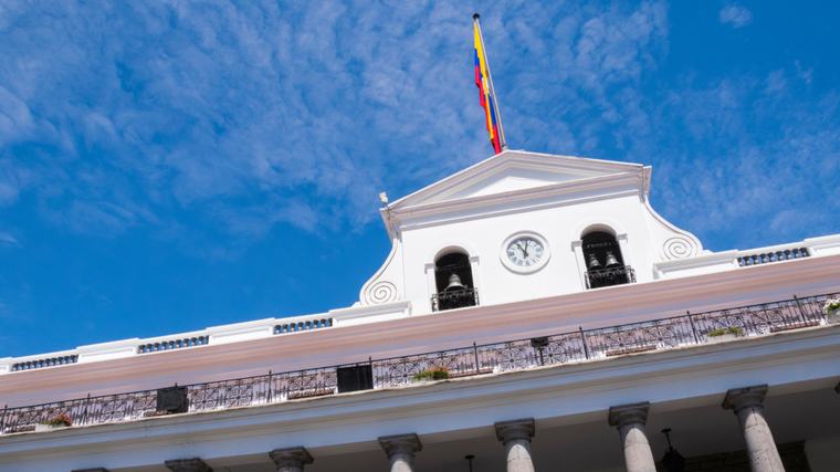 Sinohydro, Triple A y José Serrano: tres hechos que mueven el tablero político