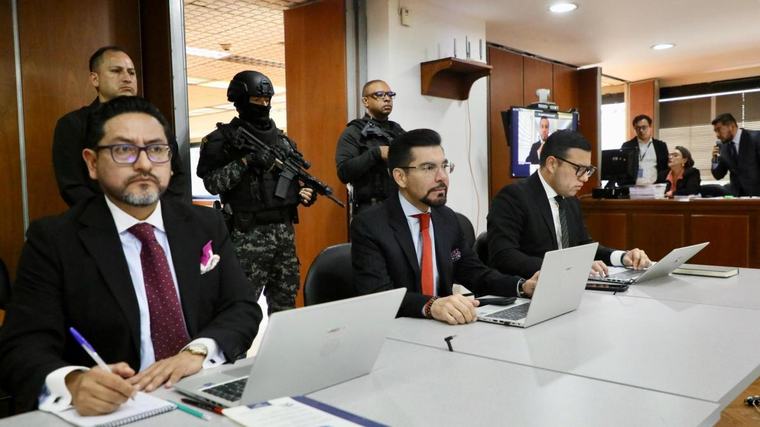 Caso Blindado: Fiscalía pide medidas cautelares contra jueces que habrían favorecido a Vicko Villacís, alcalde de Esmeraldas