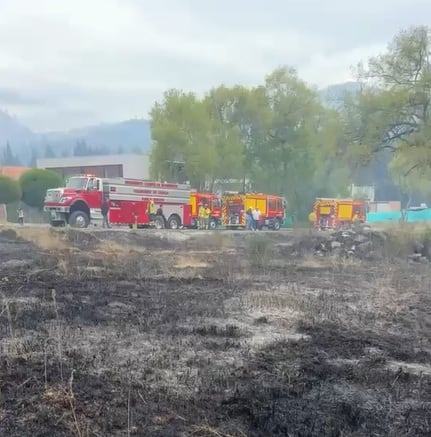 Incendio forestal fue controlado en la vía Cuenca-Azogues