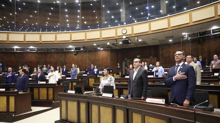 Reformas a la Ley de Tránsito se definen en el Pleno: así se suspenderían competencias a municipios