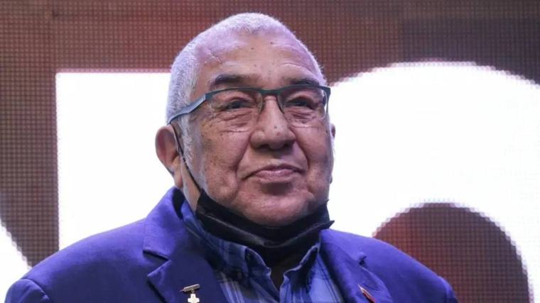El cantante Alci Acosta fue ingresado a UCI tras presentar complicaciones de salud