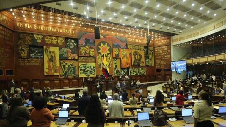 El Pleno aprobó informe sobre Progen que liberó de responsabilidad política a ministros de Noboa