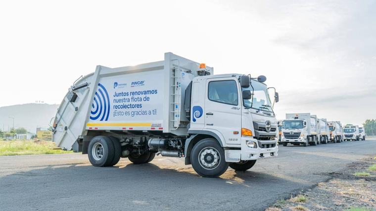 Nueve recolectores completan la renovación de la flota de Portoviejo